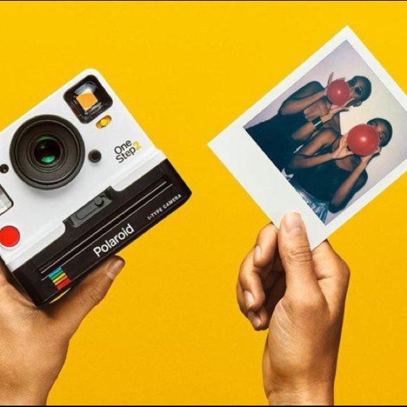 SOLD - NEW Polaroid Onestep2 - Picture 4 of 4